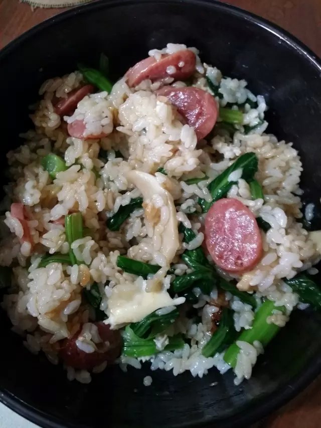 魔都煲仔饭的做法