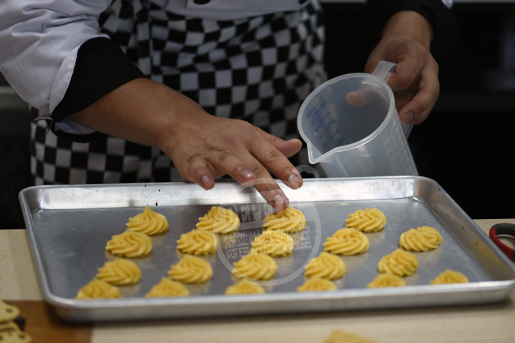 泡芙 德普烘焙食谱的做法