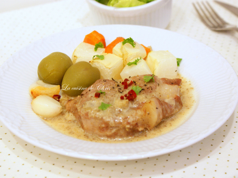 香烤猪排佐洋葱蒜酱的做法