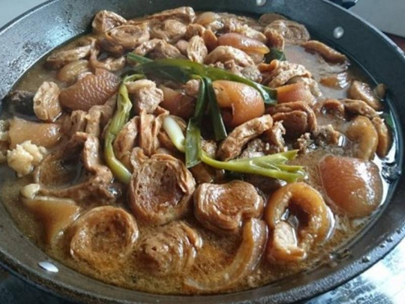 阿嬷简单卤猪脚的做法