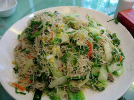 ���峴�׷۵�����