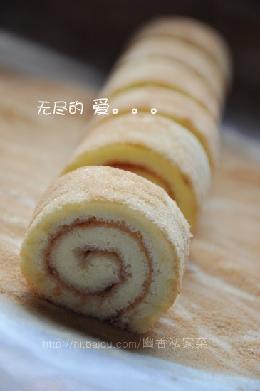 草莓戚风蛋糕卷的做法