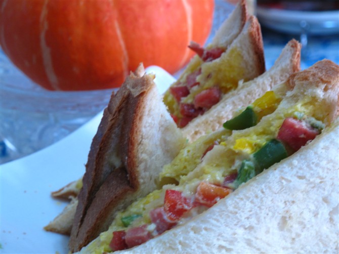 自制三明治早餐的做法