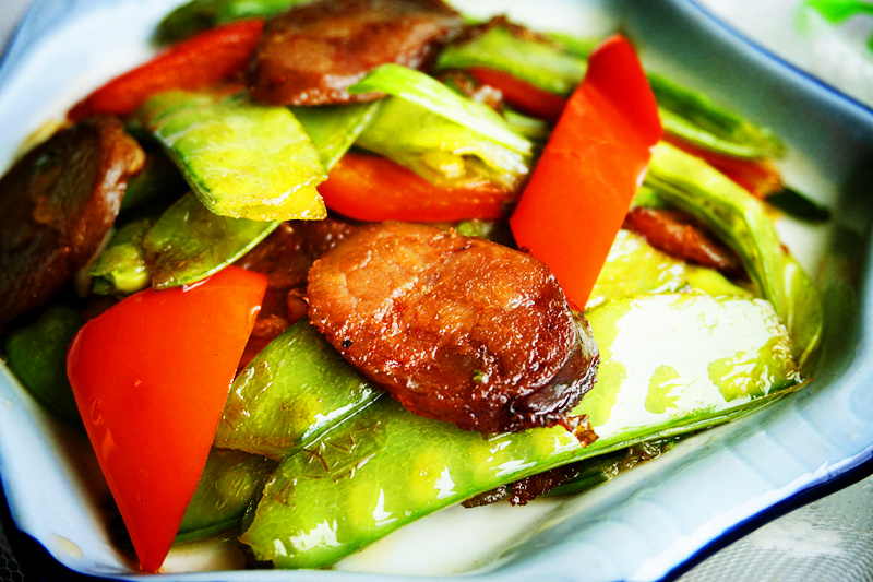 腊肠炒扁豆的做法