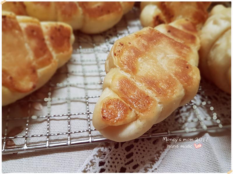 直接法奶香盐可颂的做法