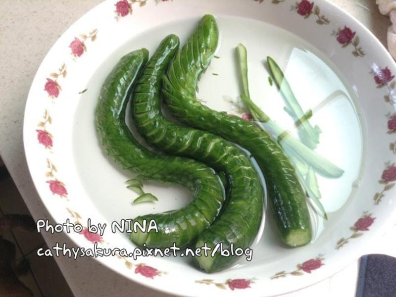 ��NINA��÷��С�ƹϵ�����