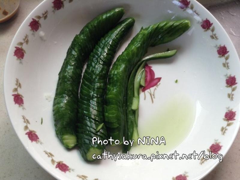 ��NINA��÷��С�ƹϵ�����