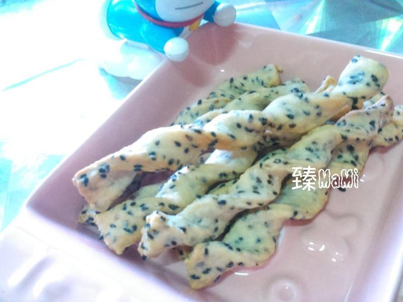 【芝麻乳酪卷卷棒】的做法