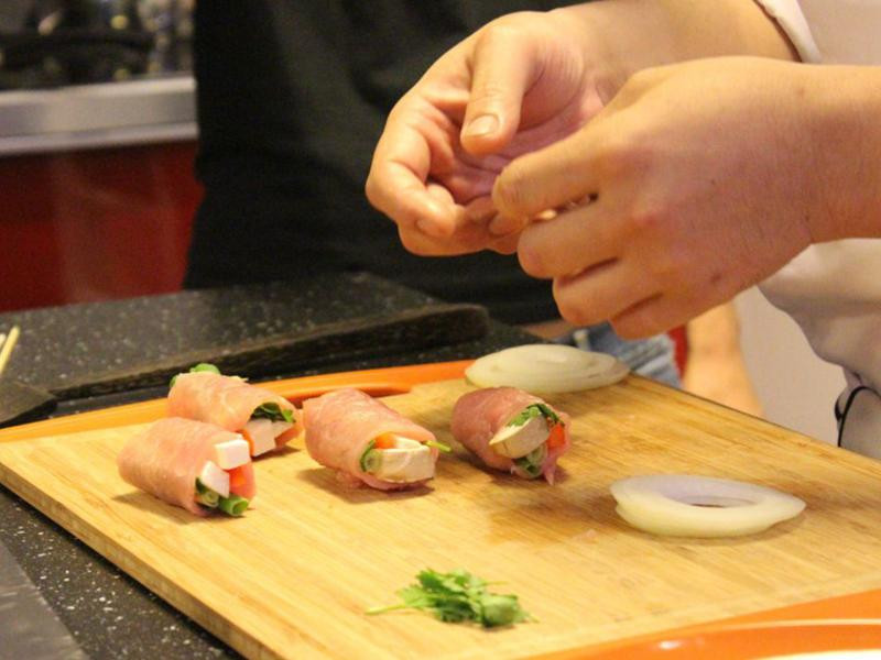 ����ӱ��������������