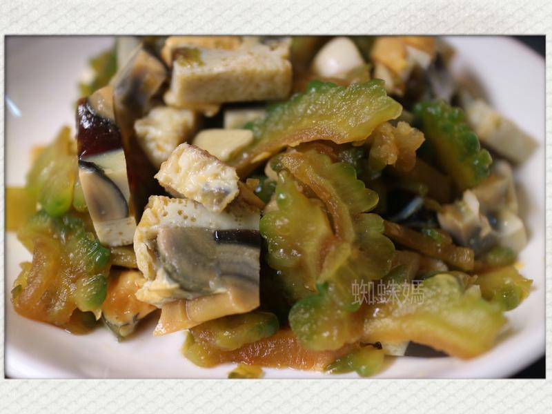 ��ɫ���������ɽ��ϵ�����