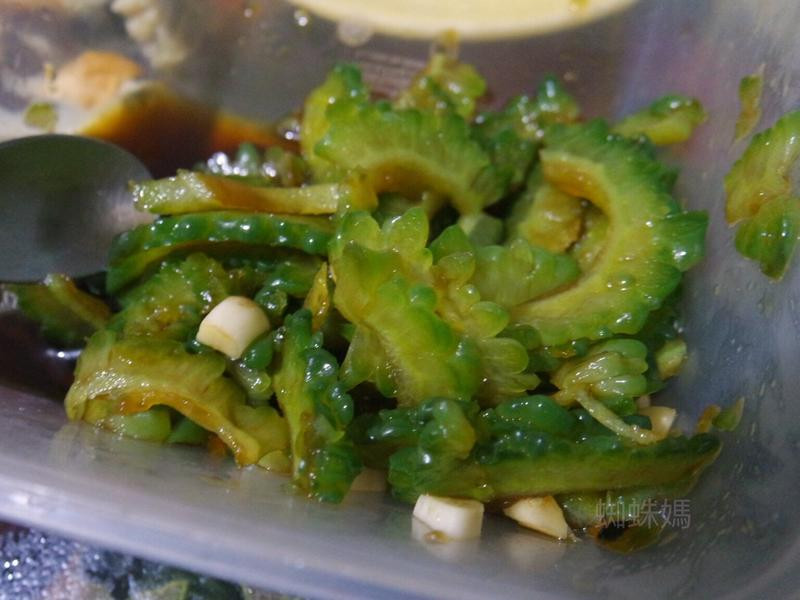 ��ɫ���������ɽ��ϵ�����