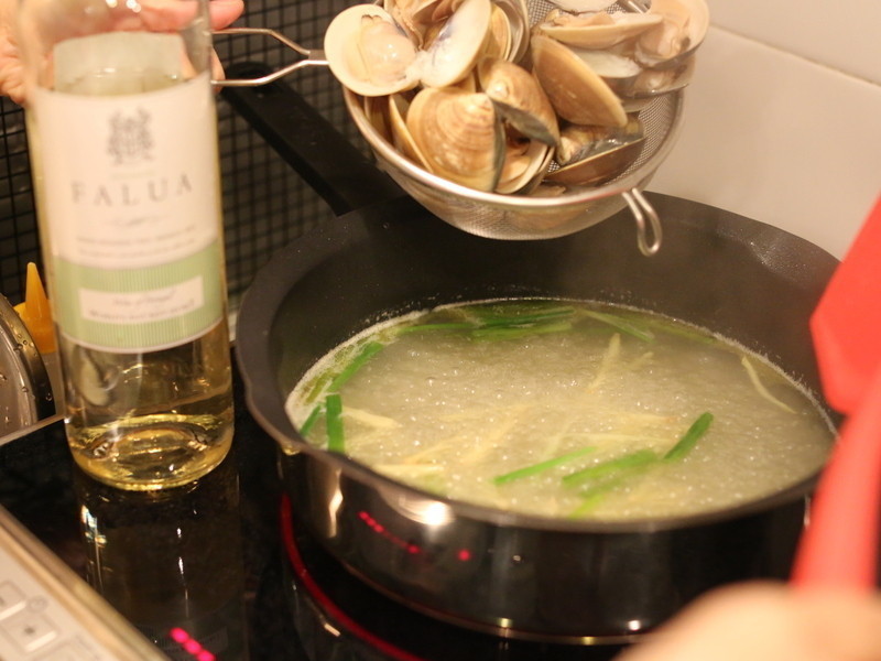 ���Ϳ��İ׾���������