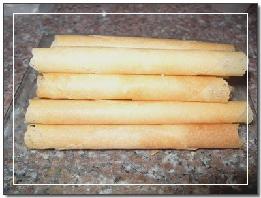 煎鸡蛋卷的做法