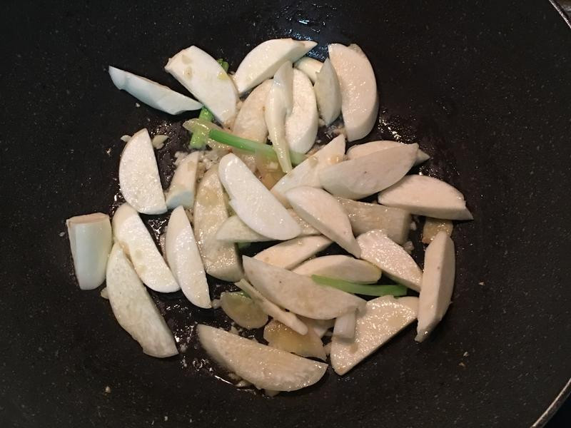 �׻ƹϳ���֦������