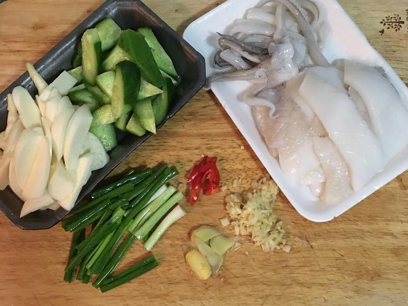 �׻ƹϳ���֦������