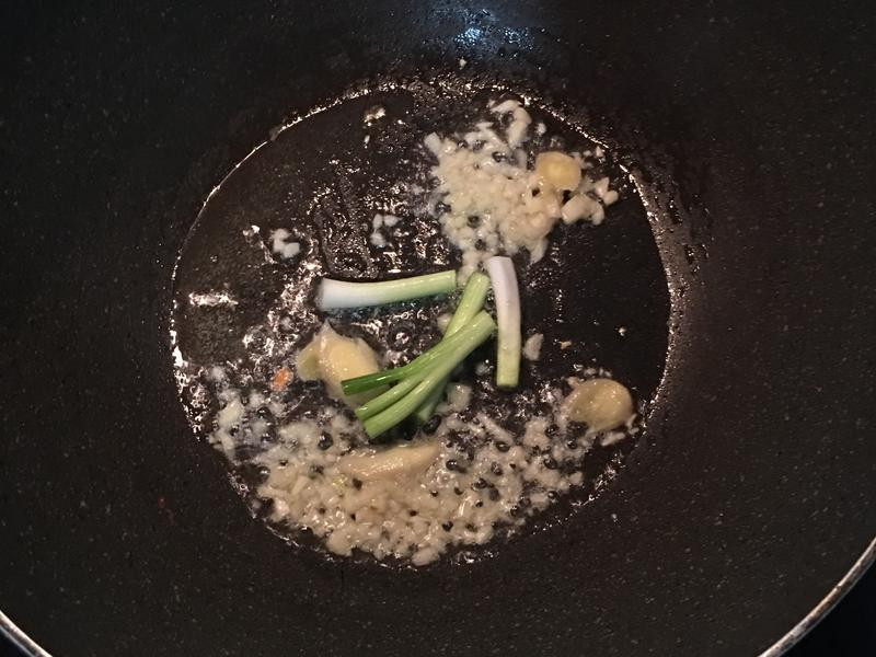 �׻ƹϳ���֦������