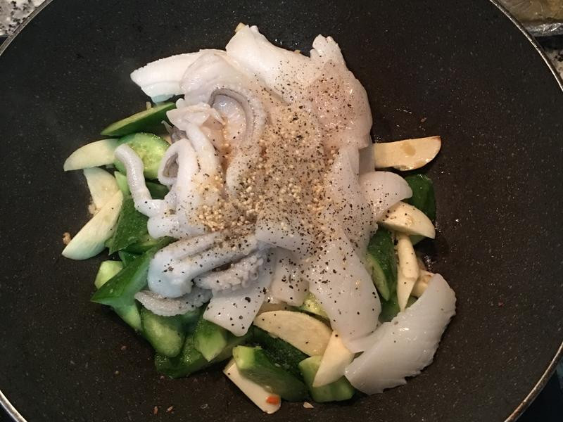 �׻ƹϳ���֦������