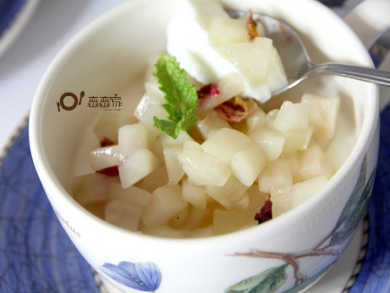 水果玫块炖奶的做法