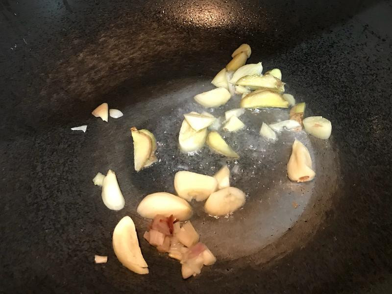 �����ŹǶ��ϵ�����