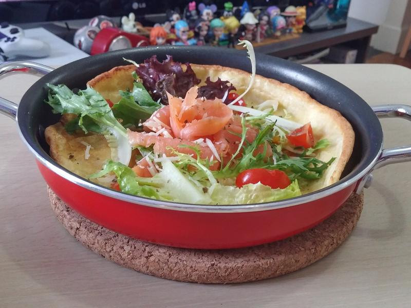 烟三文鱼沙律的做法