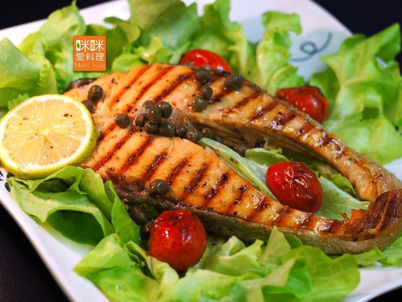 Mimi?炭烤鲑鱼【铁锅料理】的做法