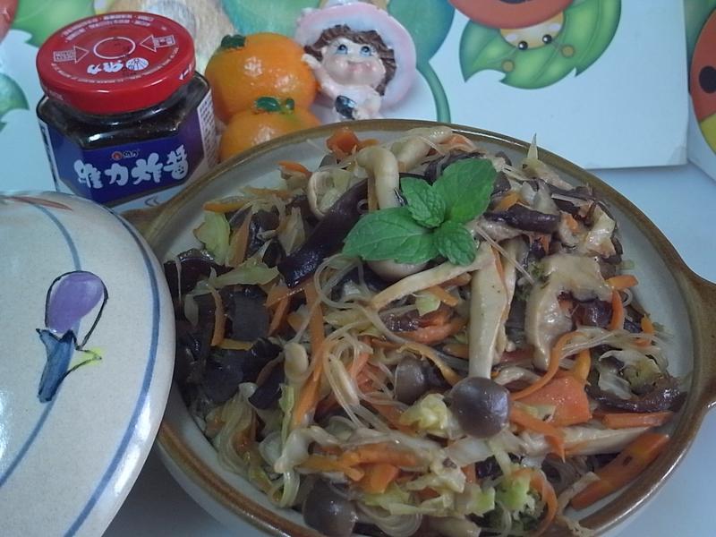 『维力炸酱』古早味炒米粉的做法