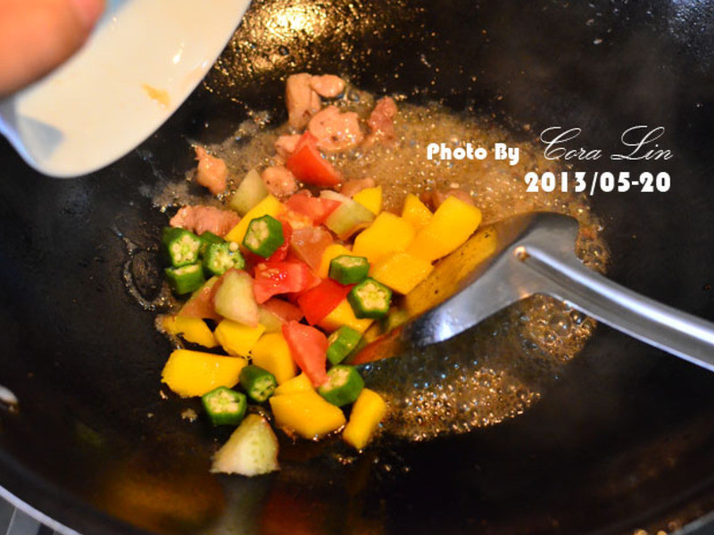 ¡¾Àî½õ¼Ç125ÖÜÄê¾É×¯ÌØ¼¶òºÓÍ¡¿Ï–ÖËáÌðË®¹û°åµÄ×ö·¨