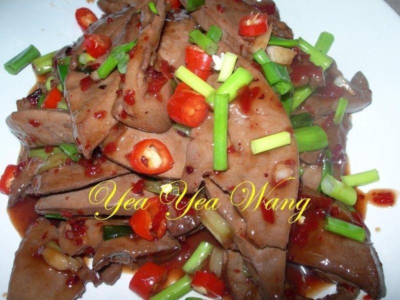 红曲猪肝片的做法