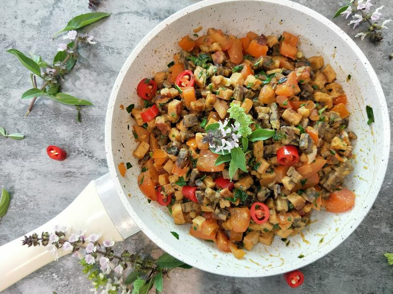 �����챴������