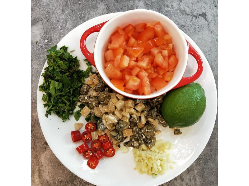 �����챴������