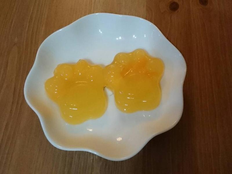 â������������