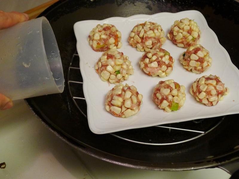 玉米鲜肉丸子的做法