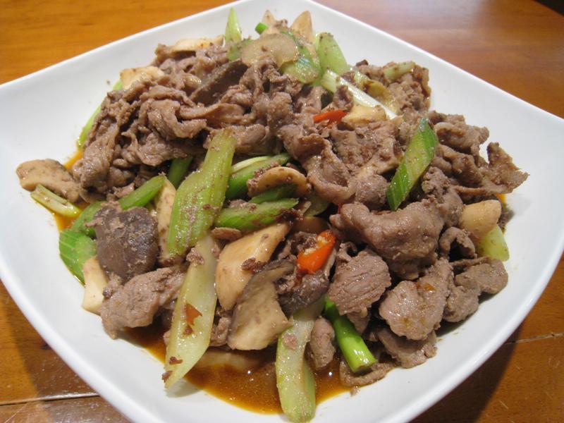 鲜香牛肉煲的做法