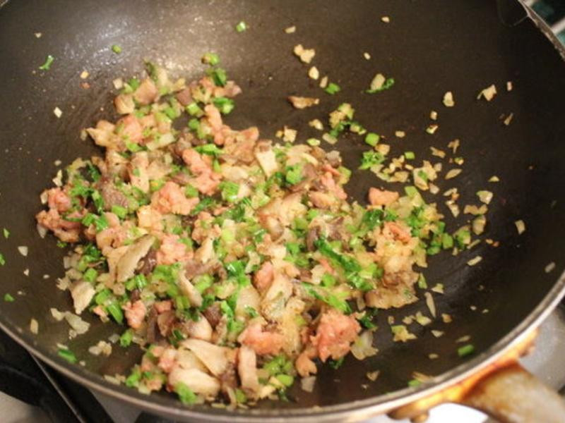 �������з�������