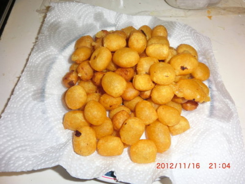 简单随兴~夜市小吃 地瓜球(手残也会喔!!)的做法