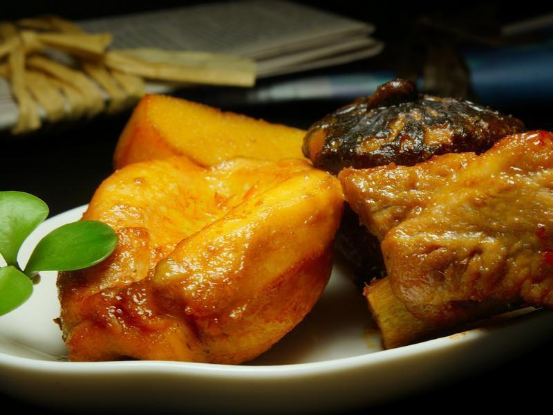 鲍鱼焖猪肉的做法