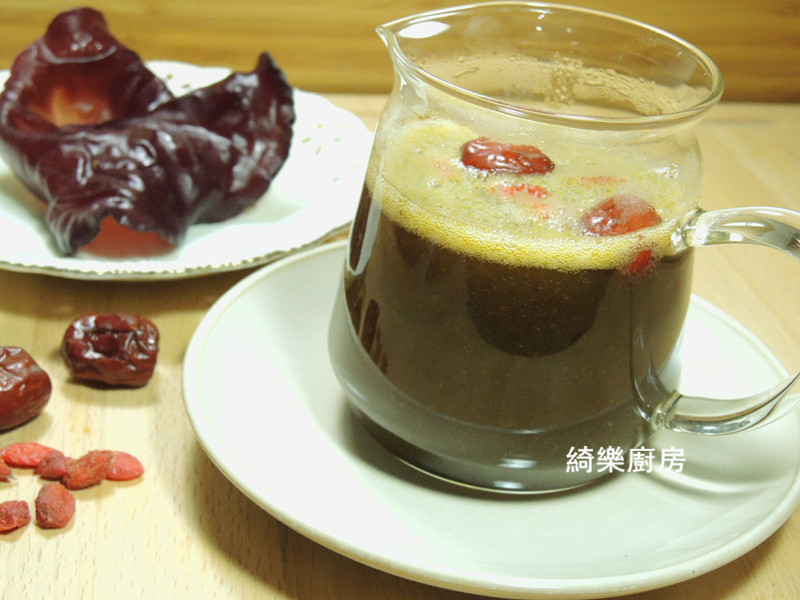 ºÚÌǺÚľ¶úÑøÉúÒûµÄ×ö·¨