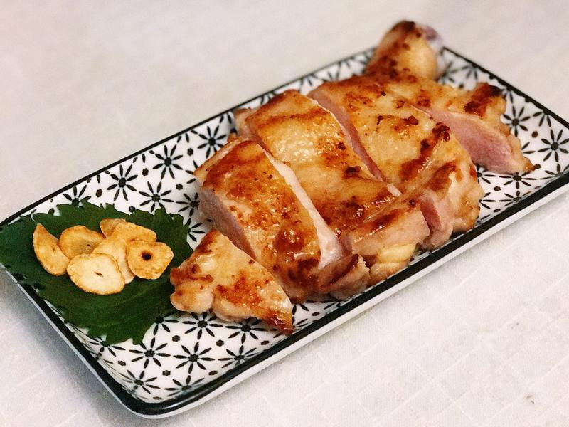 香煎酱醃鸡腿的做法