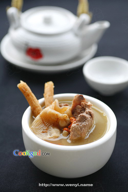 花胶美容养肤汤的做法