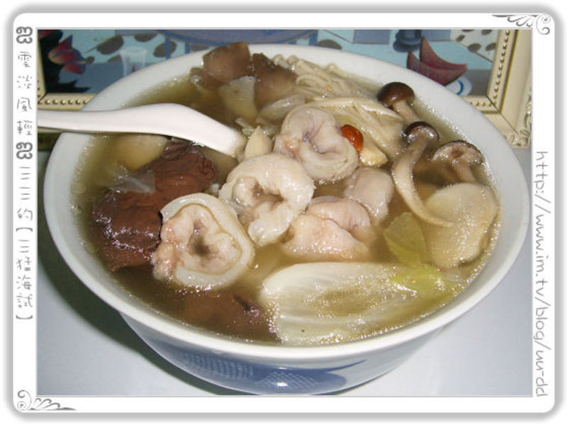 百菇鱼饺养生汤的做法