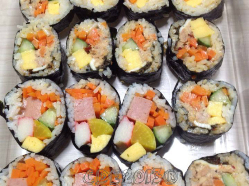 CDE ��ʽ���㷹��?? ??Chamchi Kimbap������