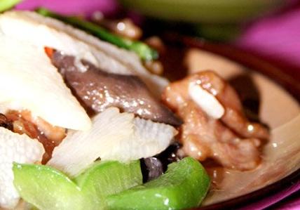 ɽҩľ������Ƭ������