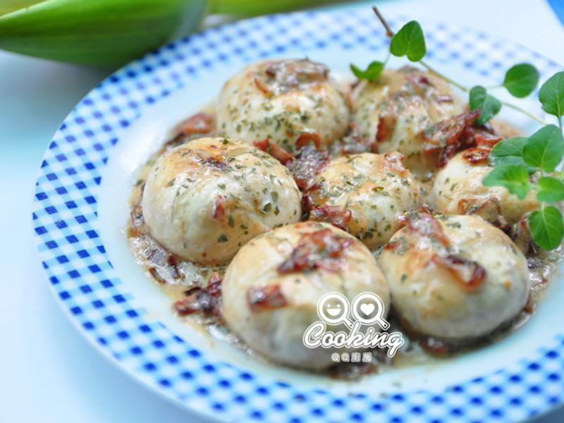 洋葱奶油培根蘑菇烧的做法