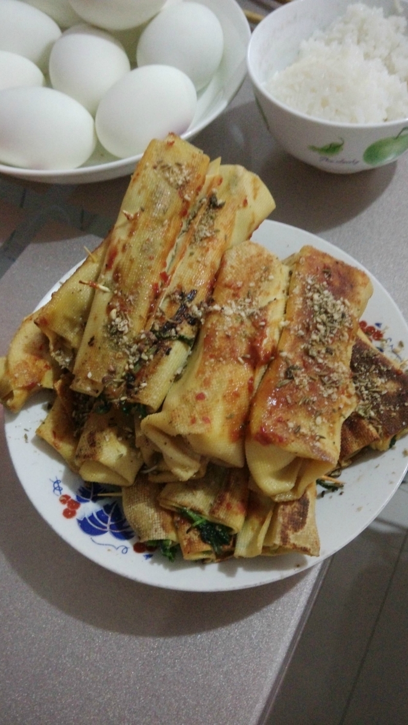 家常锅煎菜卷的做法