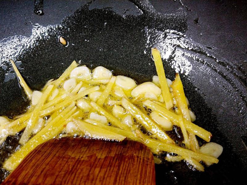 �б����������