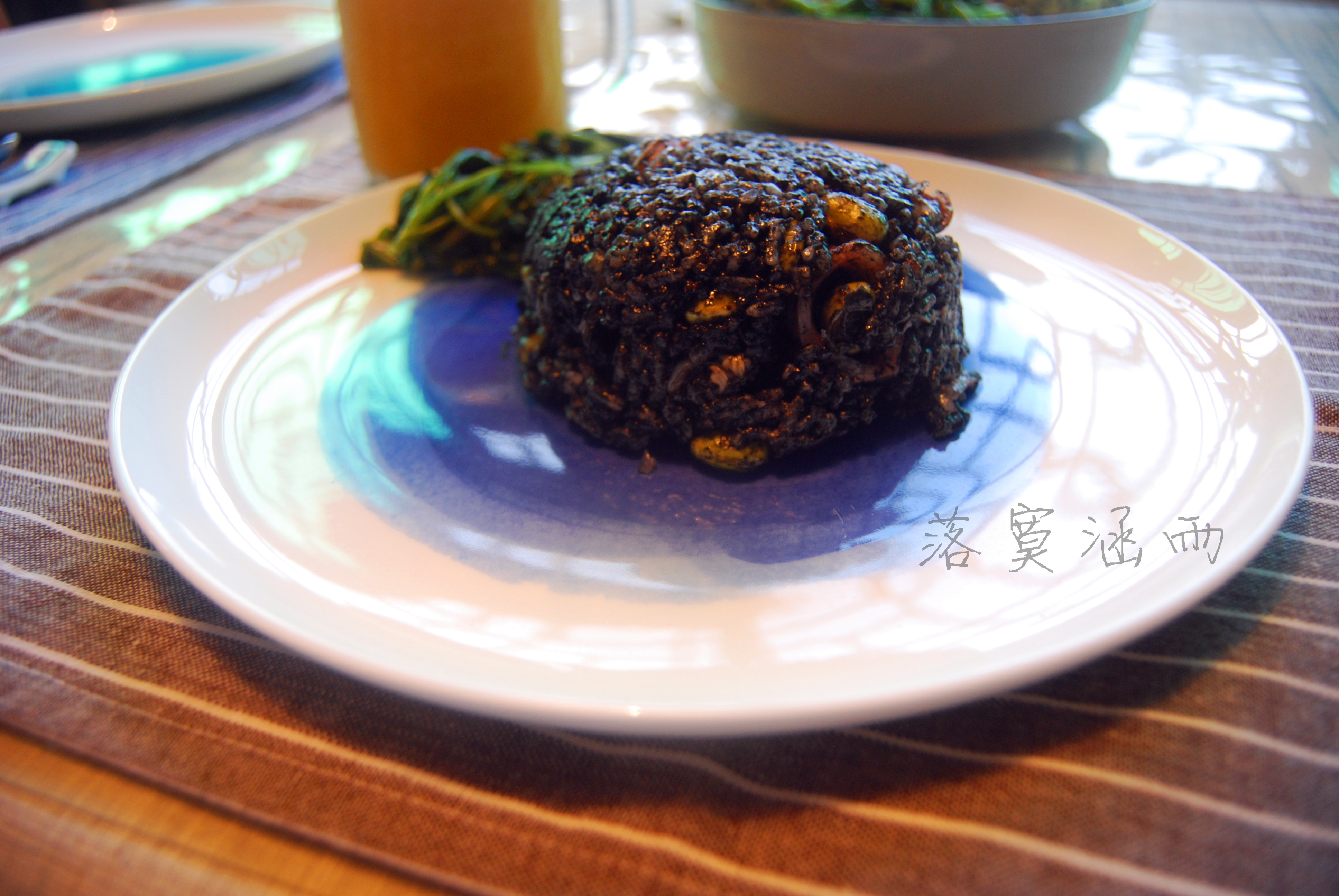 ��ɫ���ջ� ����ī֭�ⷹ������