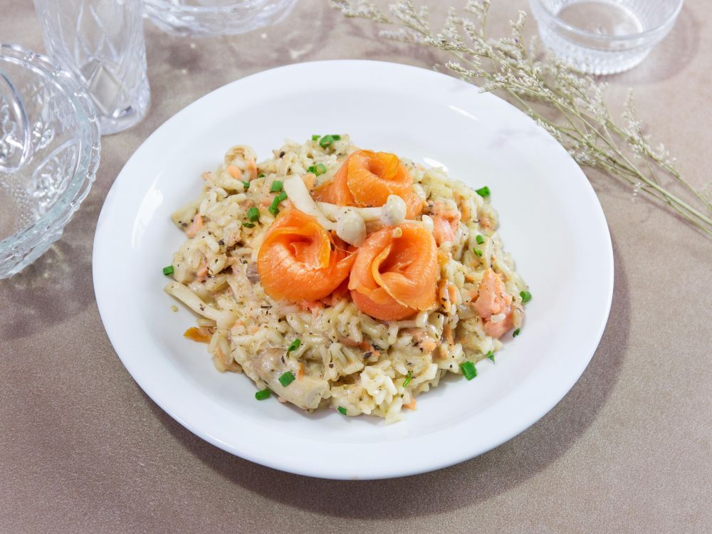 ��Ѭ�����㻨����¶�������������