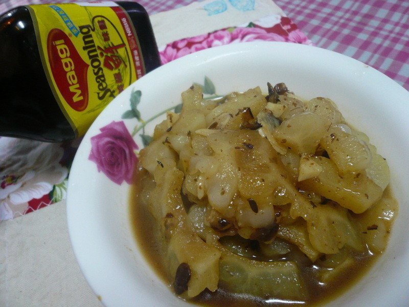 豆鼓苦瓜─美极鲜味露的做法