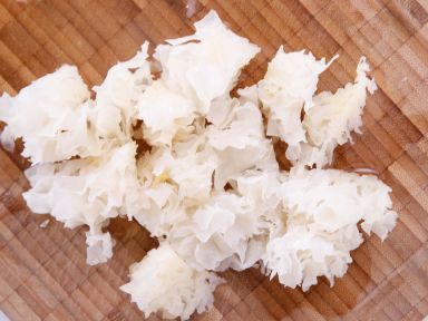 Ҭ��ѩ�������׵�����