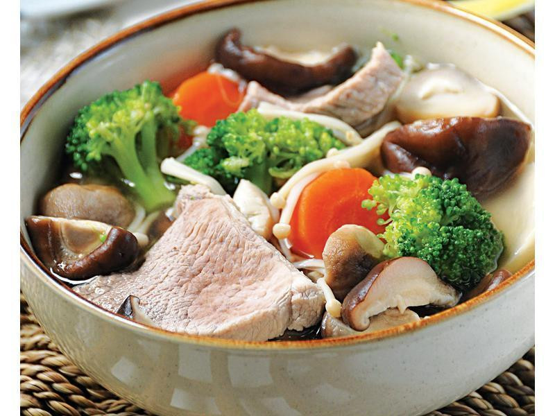 �Ӿ������������